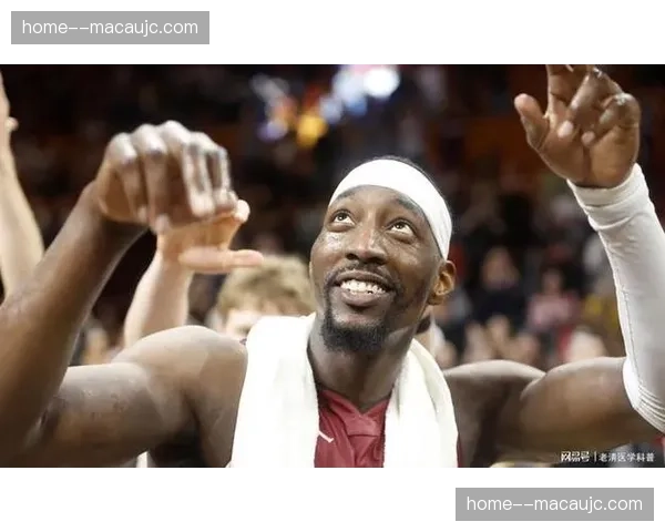 热火团队篮球攻防均衡 阿德巴约策应轴心作用愈发关键